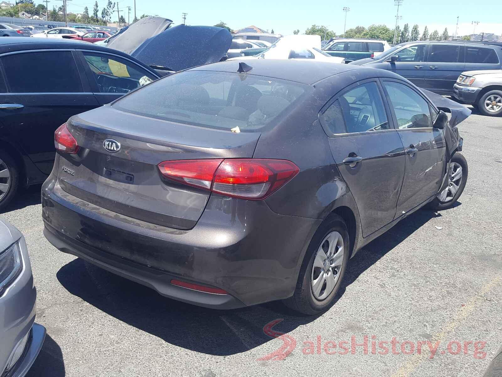 3KPFK4A72HE015819 2017 KIA FORTE