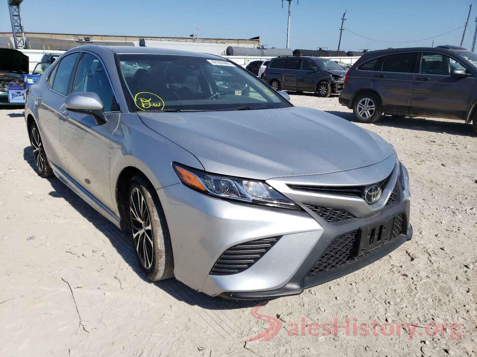 4T1B11HK4JU617148 2018 TOYOTA CAMRY