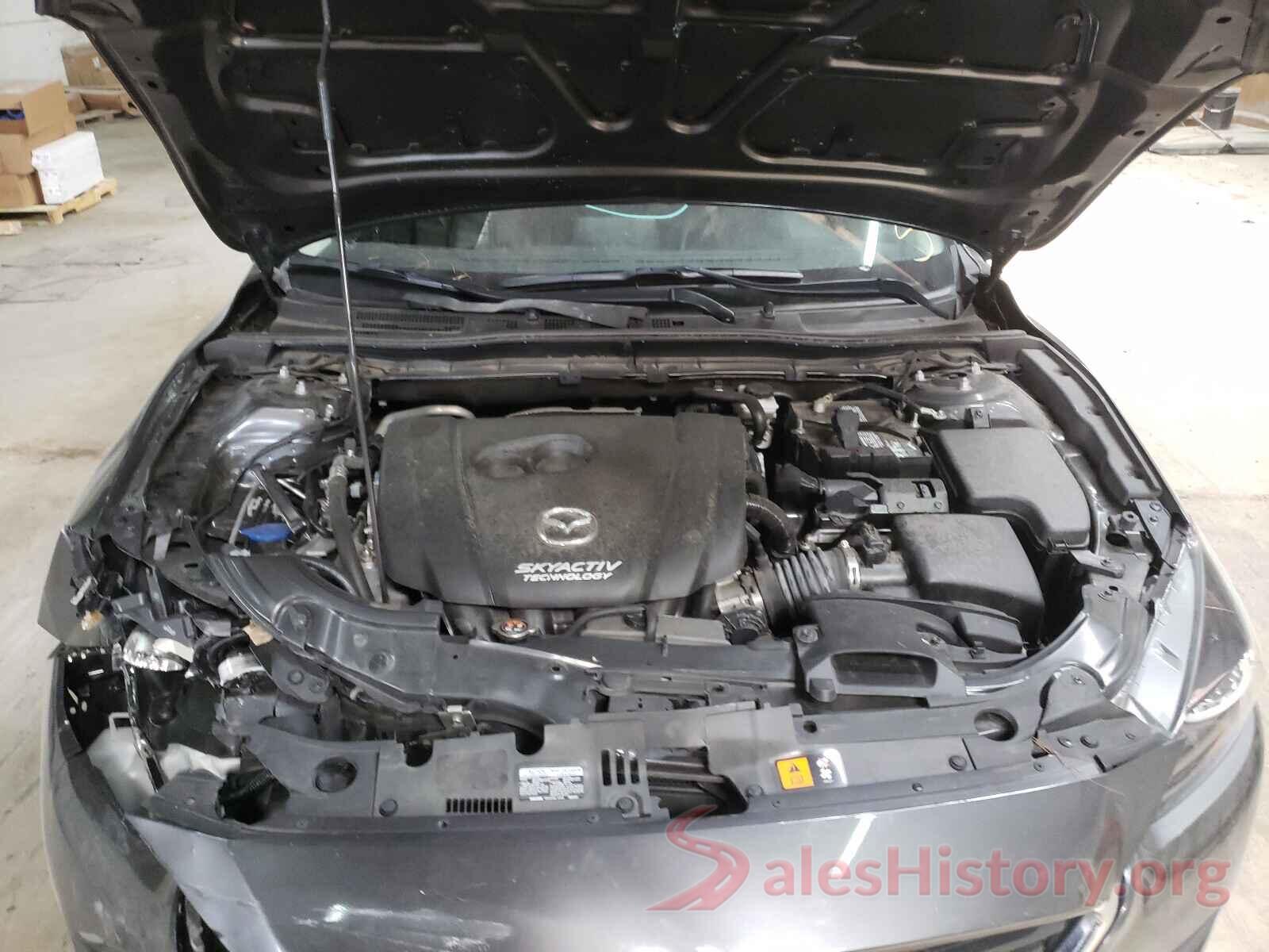 3MZBN1L36JM265538 2018 MAZDA 3