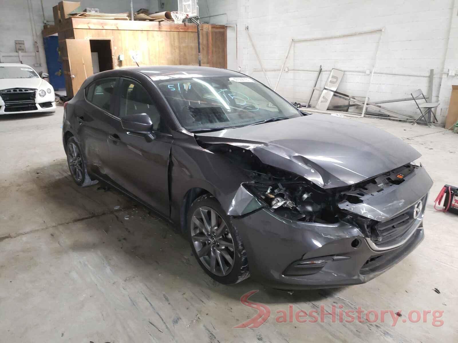 3MZBN1L36JM265538 2018 MAZDA 3