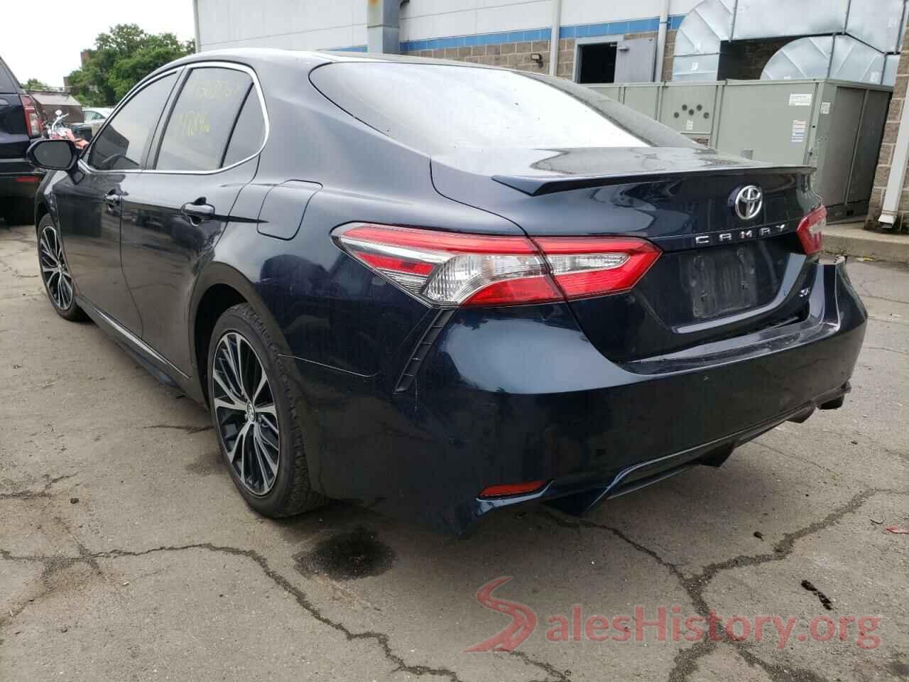 4T1B11HK9JU545623 2018 TOYOTA CAMRY