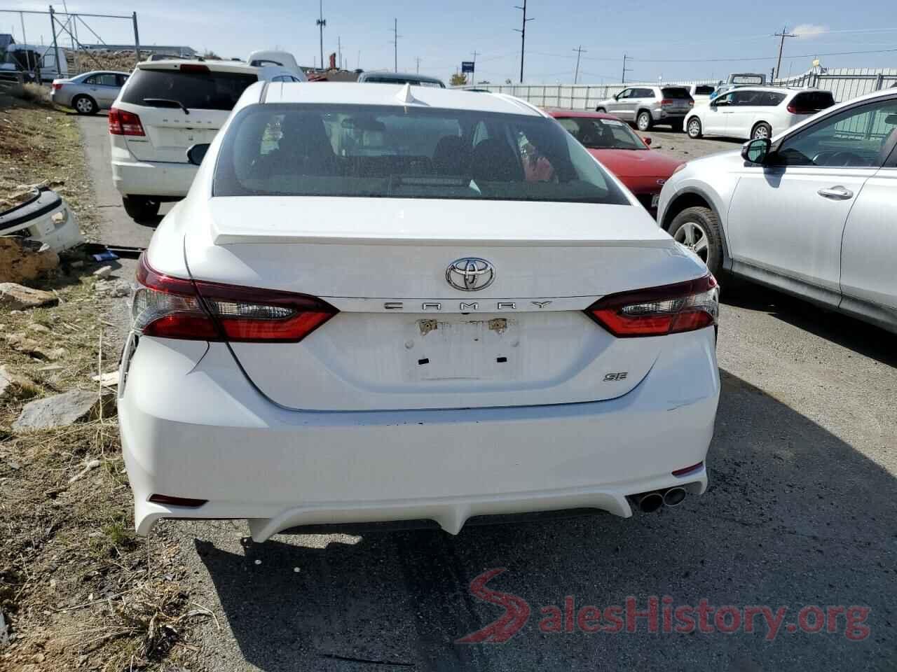 4T1G11AK2MU584798 2021 TOYOTA CAMRY