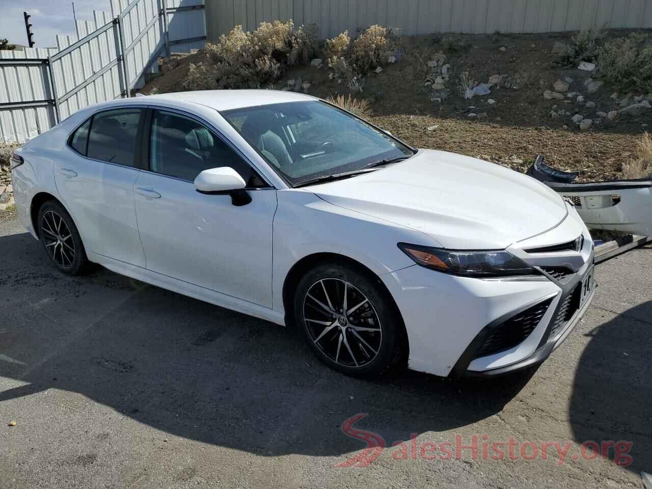 4T1G11AK2MU584798 2021 TOYOTA CAMRY