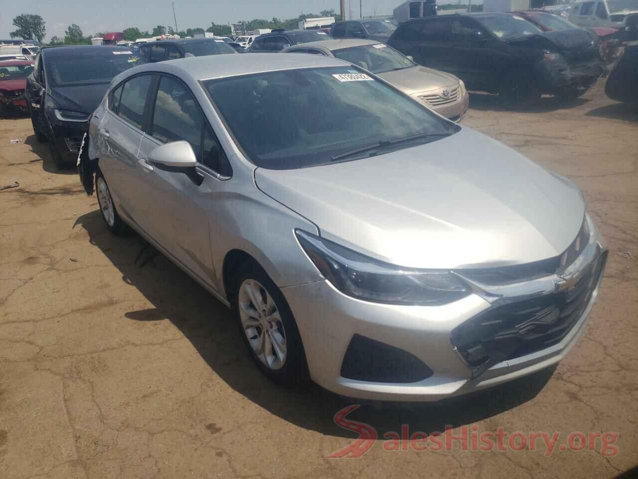 3G1BE6SMXKS545334 2019 CHEVROLET CRUZE