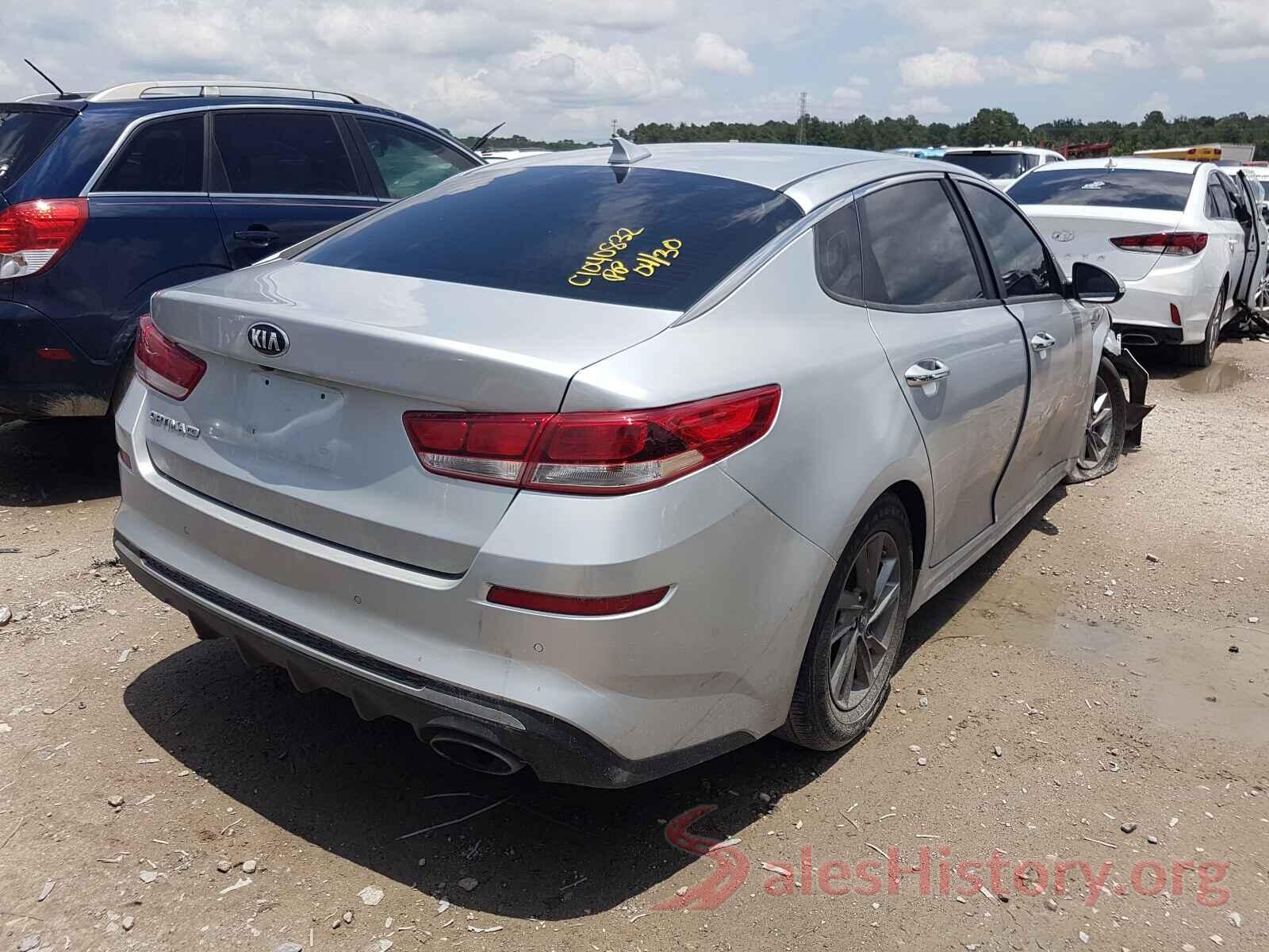 5XXGT4L39KG282935 2019 KIA CADENZA