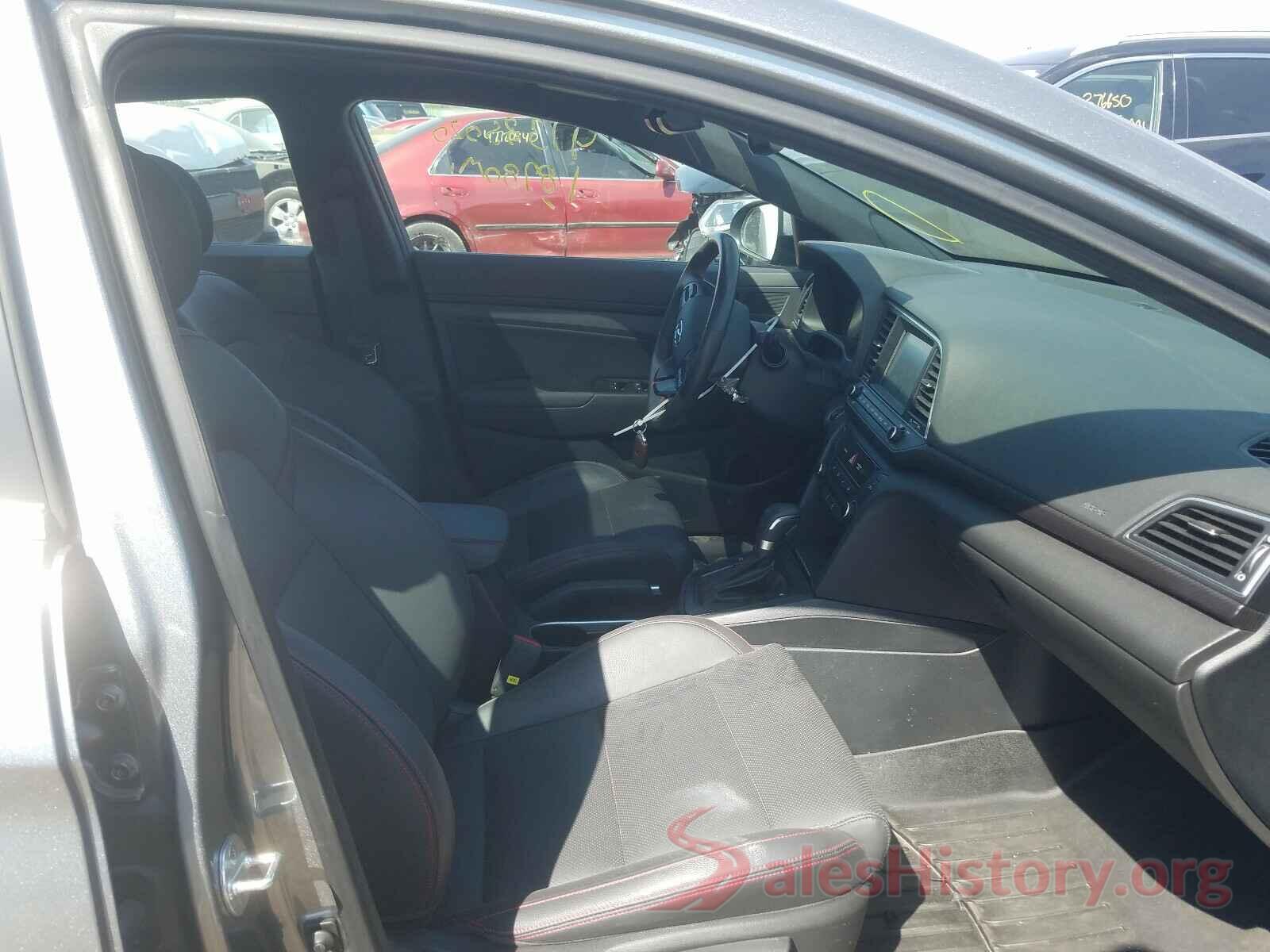 KMHD04LB3JU571882 2018 HYUNDAI ELANTRA