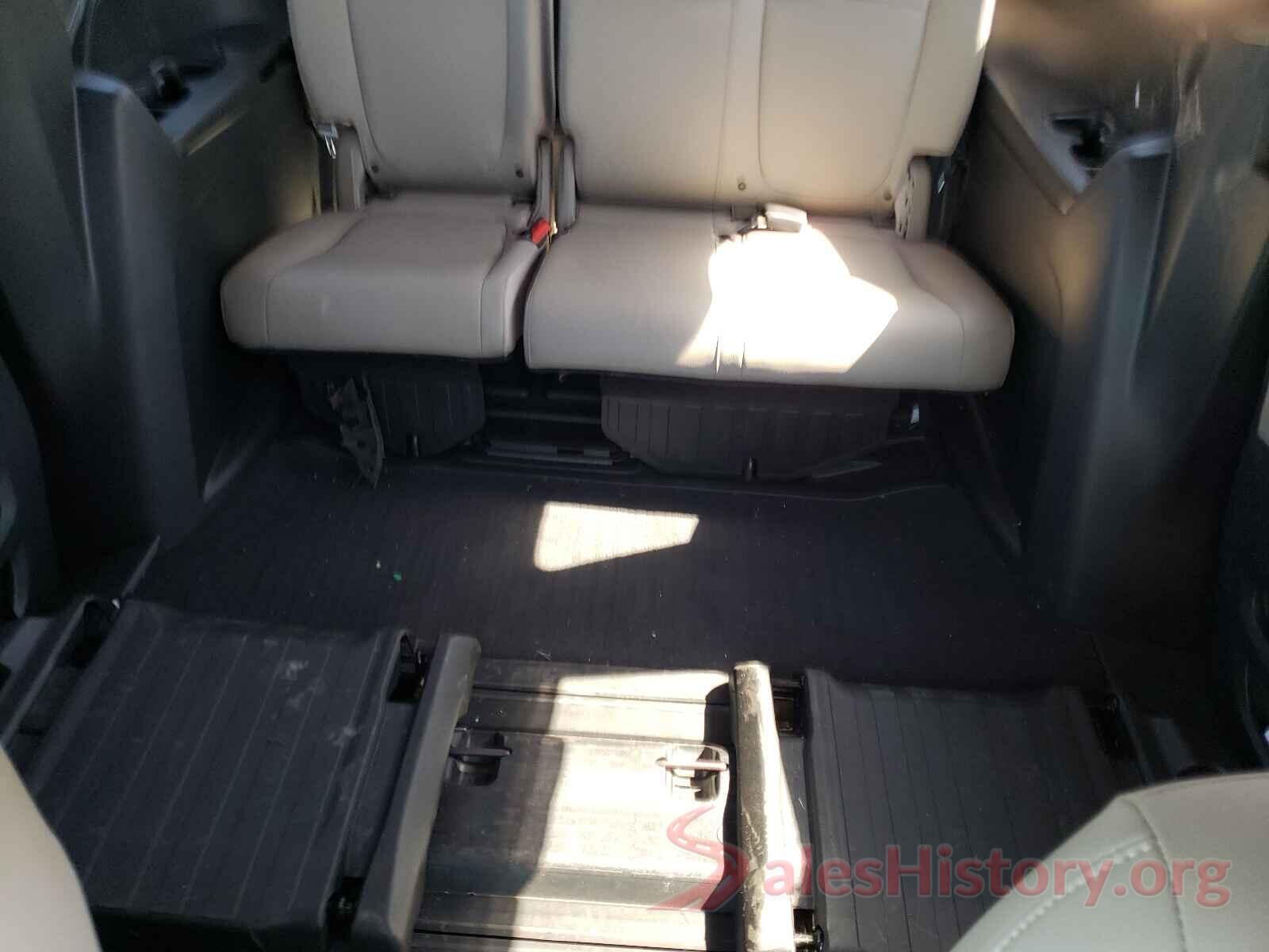 5FNRL6H79JB085135 2018 HONDA ODYSSEY