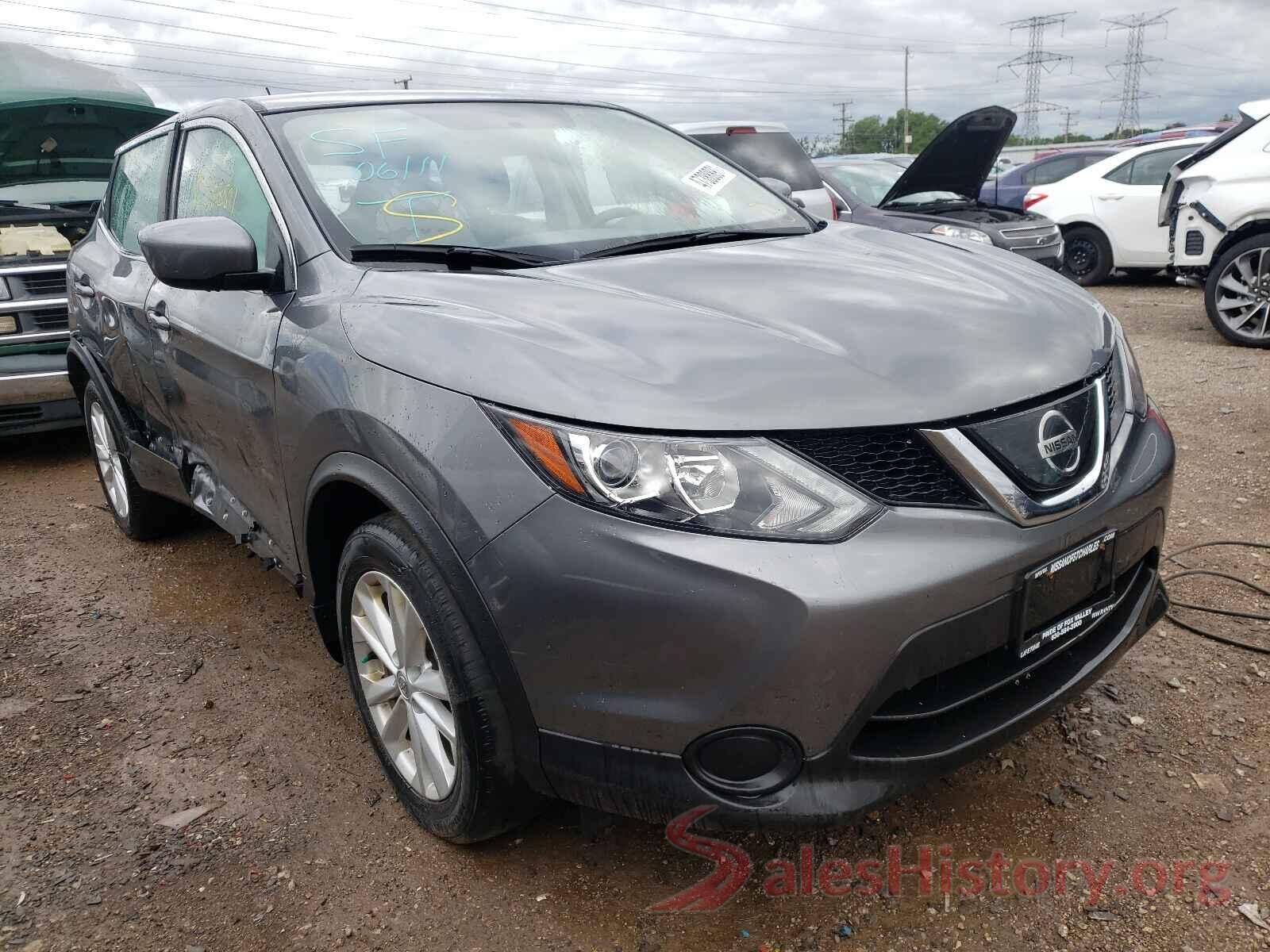 JN1BJ1CR2JW291804 2018 NISSAN ROGUE