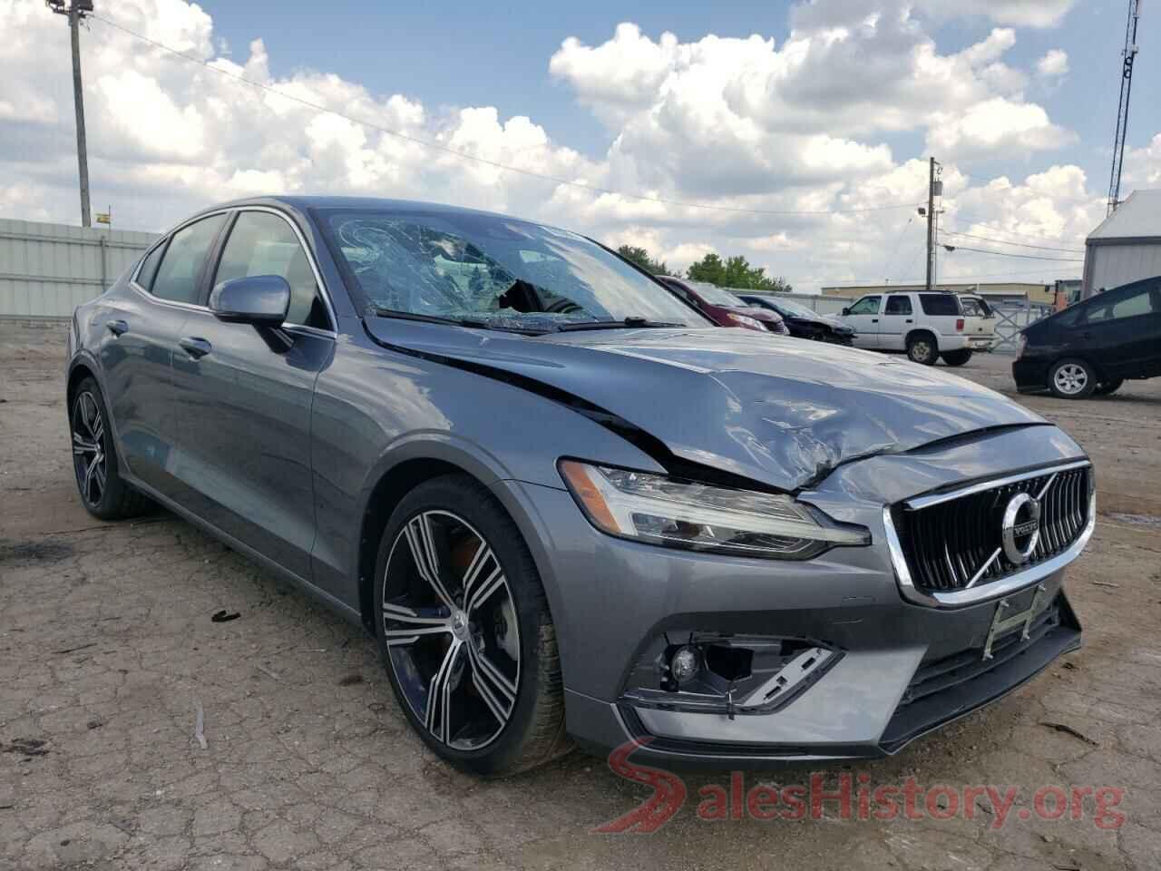 7JRA22TL5KG009949 2019 VOLVO S60