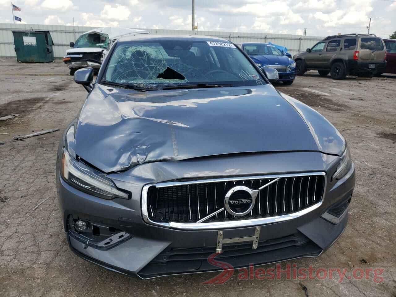 7JRA22TL5KG009949 2019 VOLVO S60