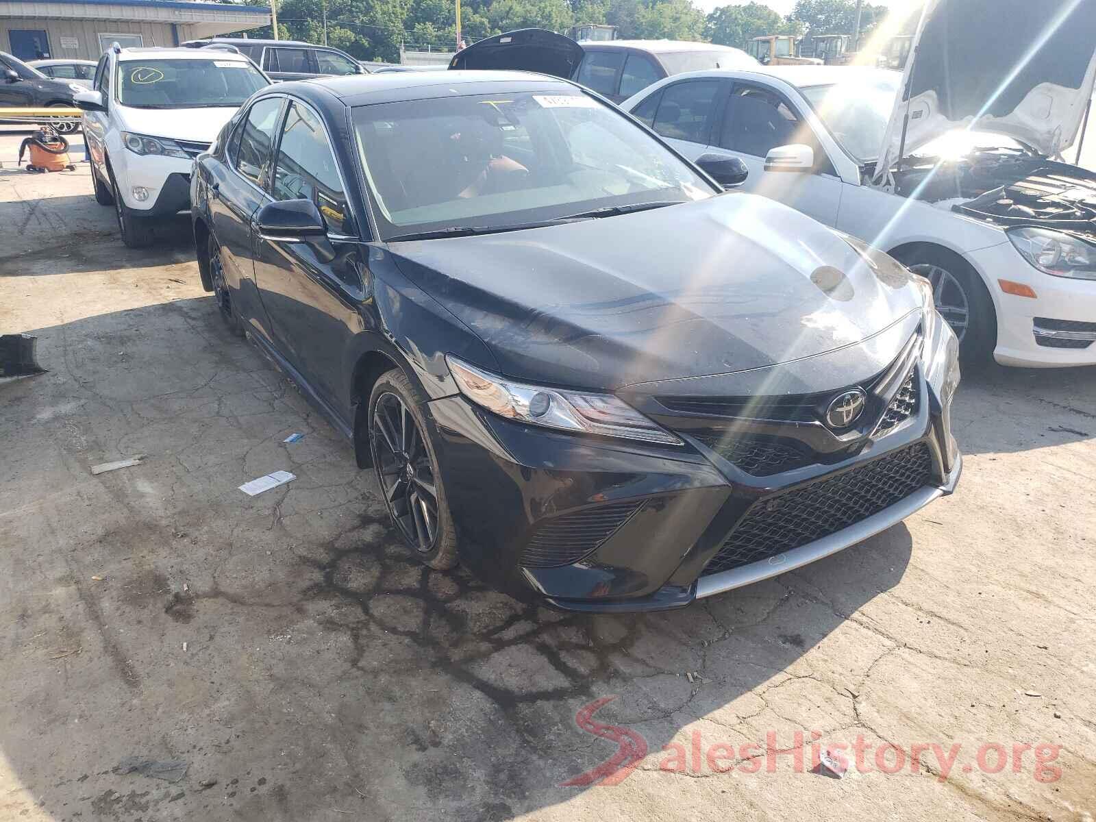 4T1BZ1HK0JU019566 2018 TOYOTA CAMRY