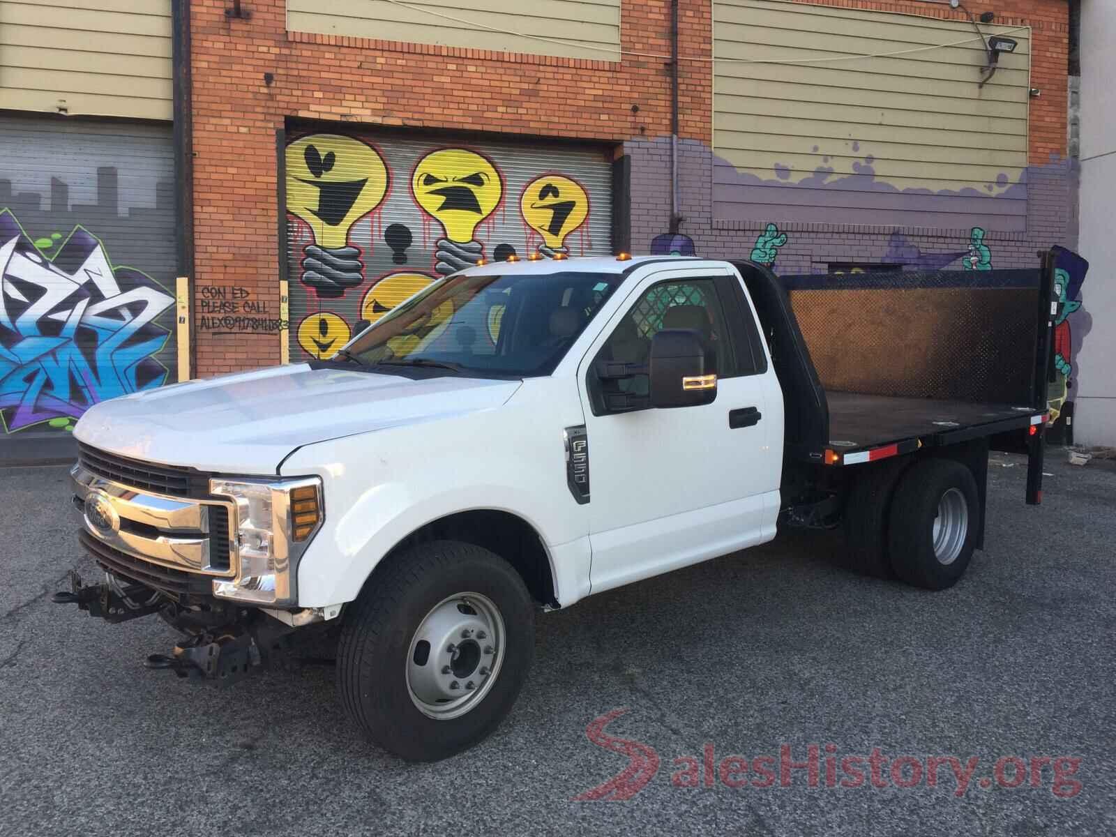 1FDRF3C61KEG00275 2019 FORD F350