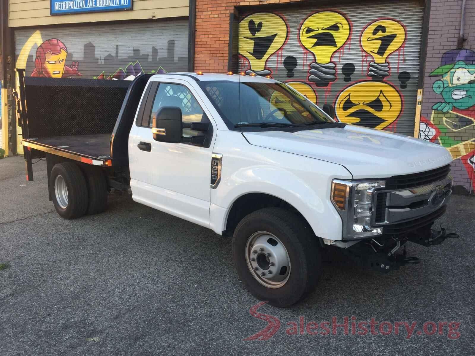 1FDRF3C61KEG00275 2019 FORD F350