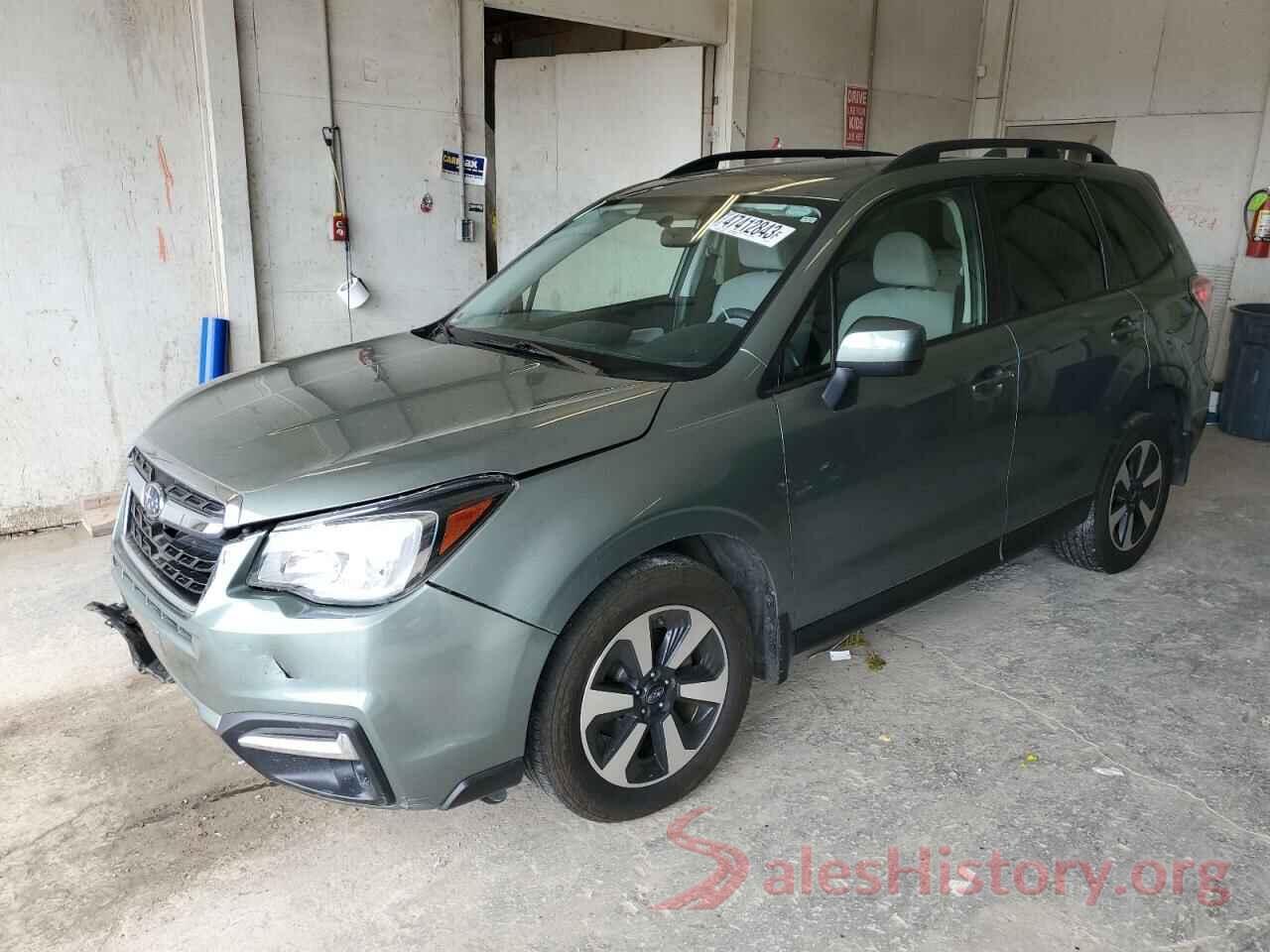 JF2SJAEC8HH587769 2017 SUBARU FORESTER