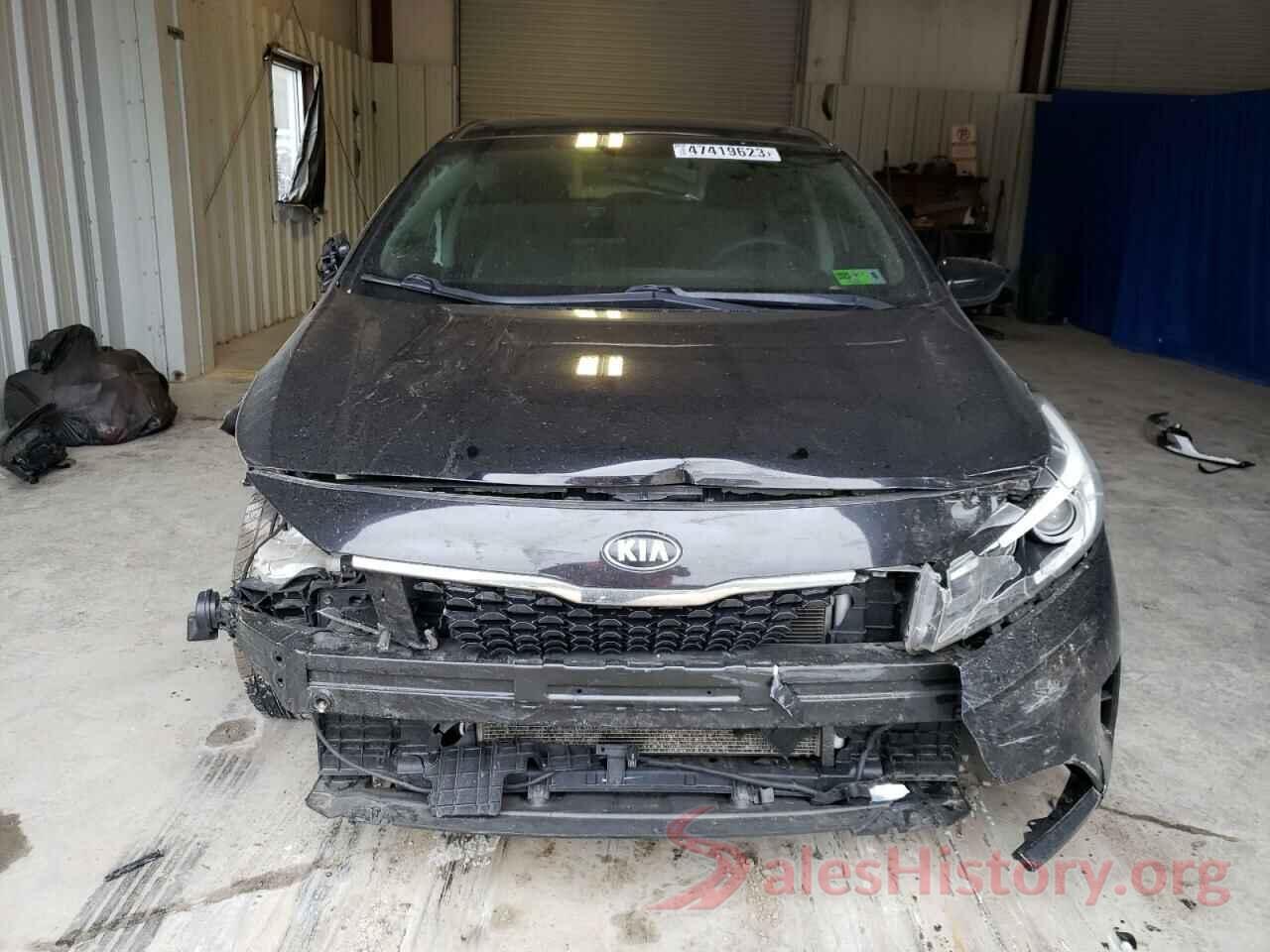 3KPFL4A7XJE249130 2018 KIA FORTE