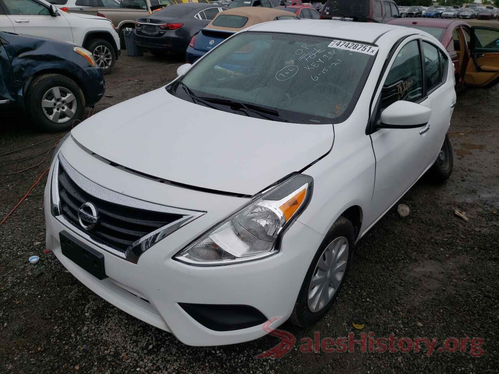 3N1CN7AP7KL821754 2019 NISSAN VERSA