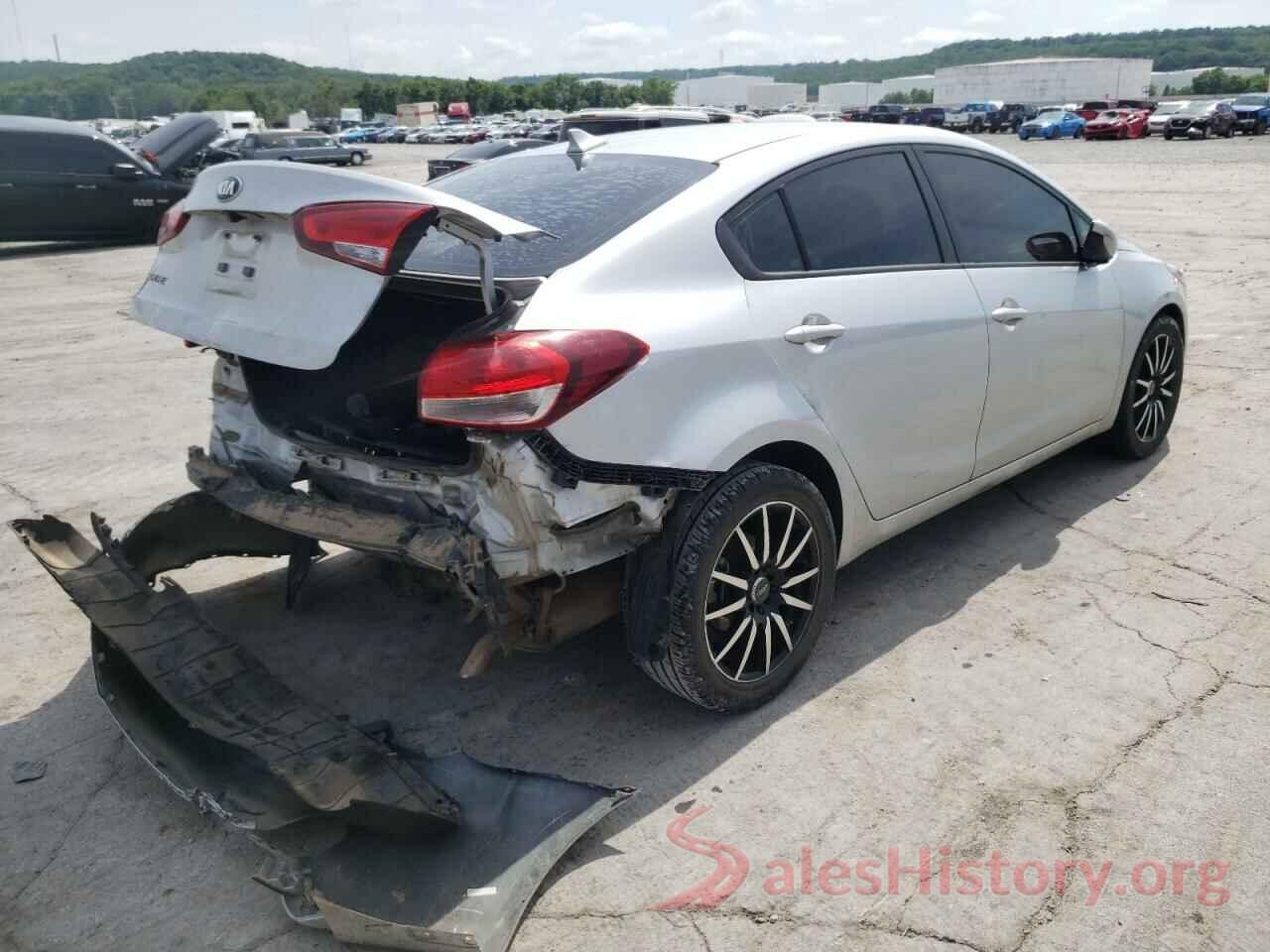 3KPFK4A76JE276991 2018 KIA FORTE