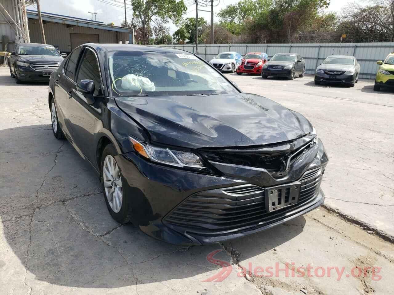 JTNB11HK5J3030589 2018 TOYOTA CAMRY