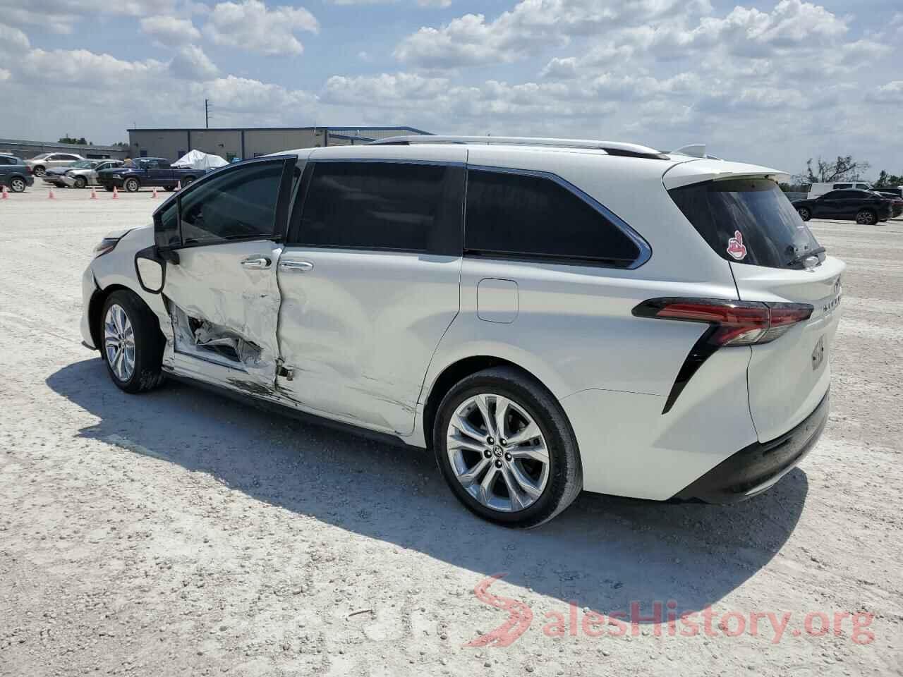 5TDERKEC2MS060102 2021 TOYOTA SIENNA