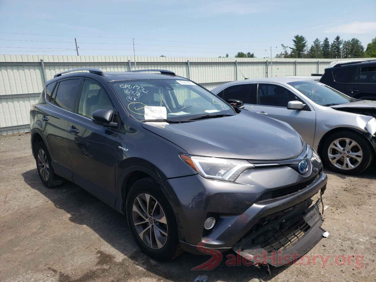 JTMRJREV1JD157673 2018 TOYOTA RAV4