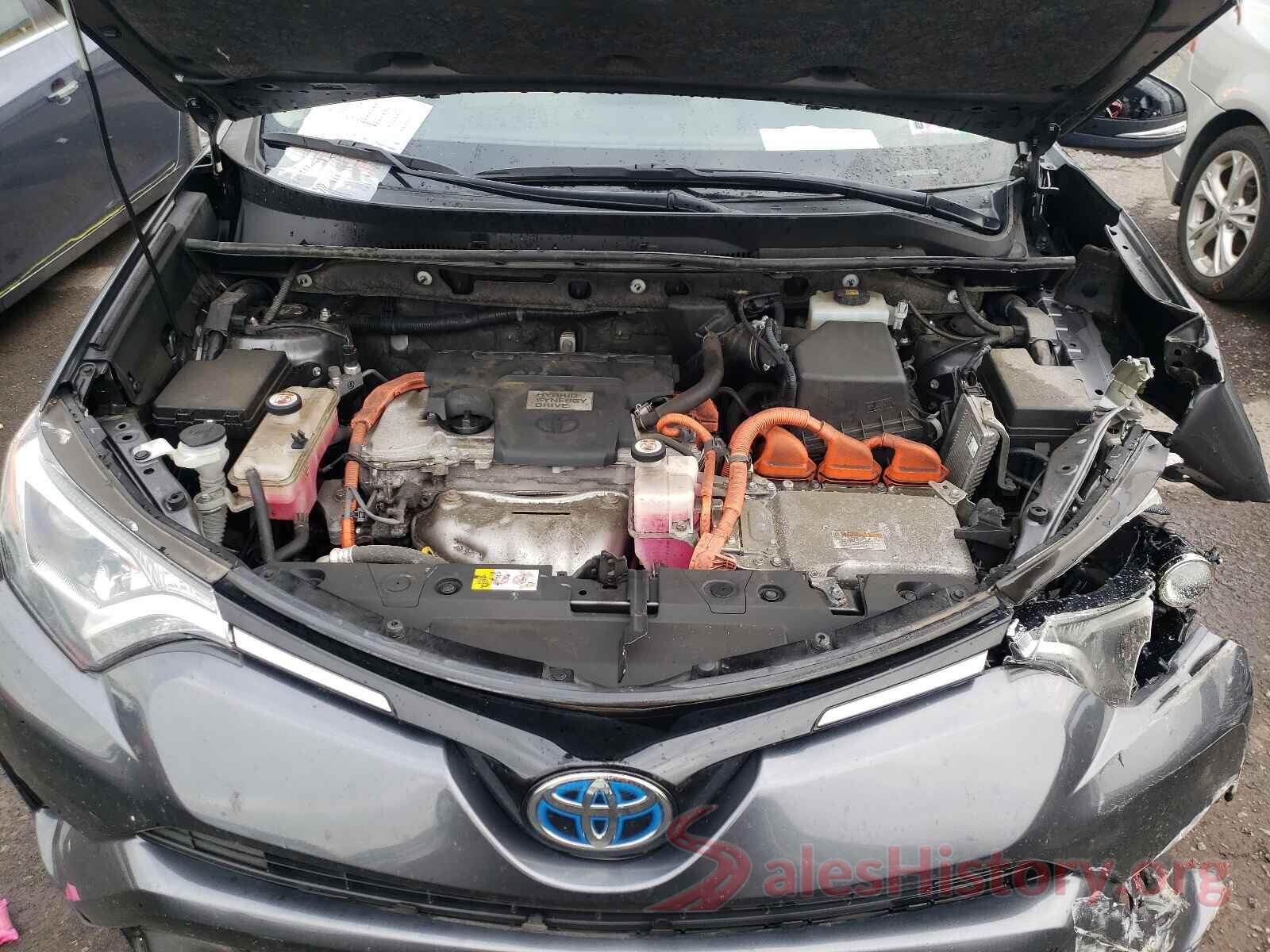 JTMRJREV1JD157673 2018 TOYOTA RAV4