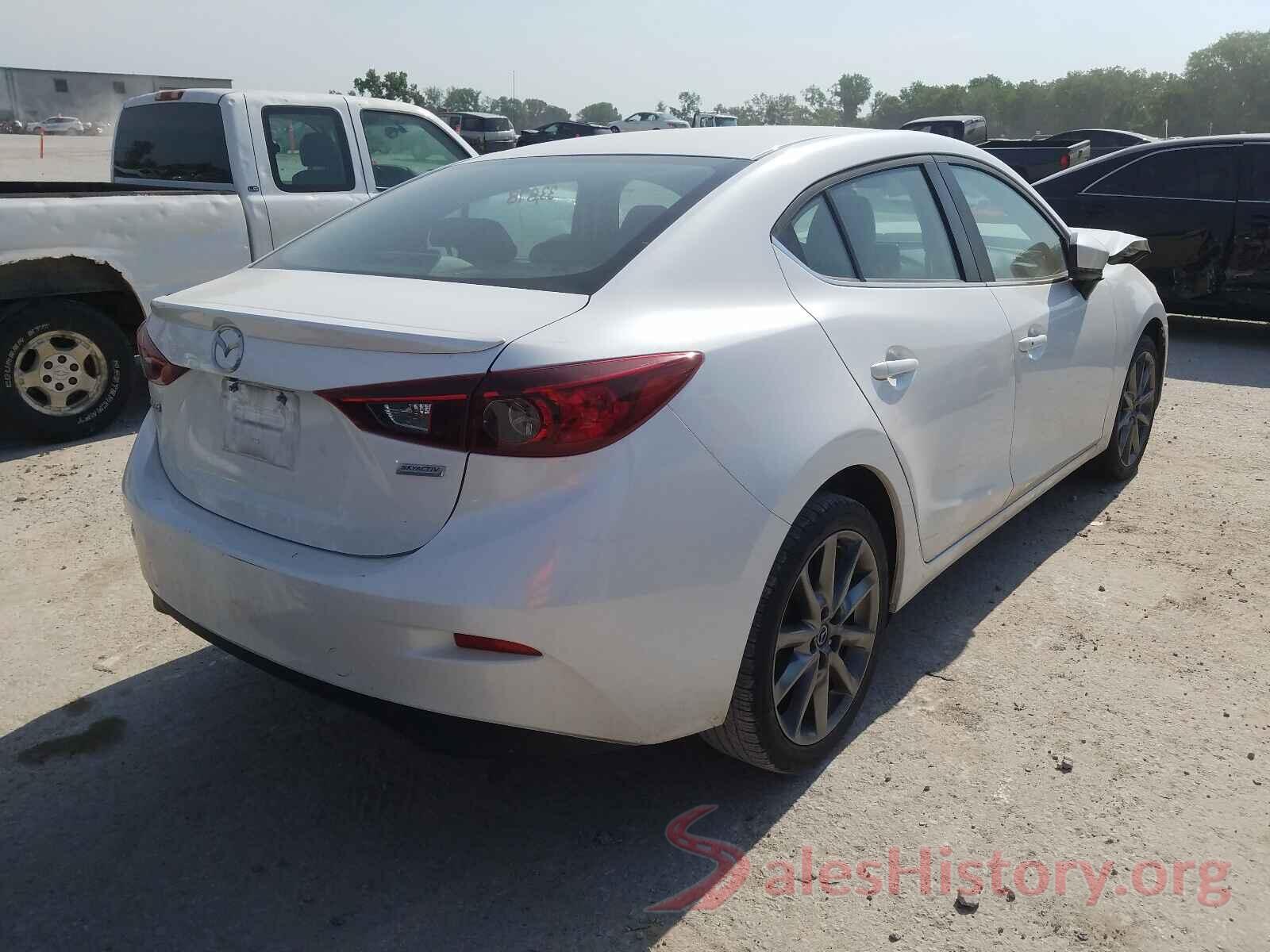 3MZBN1V38JM215849 2018 MAZDA 3