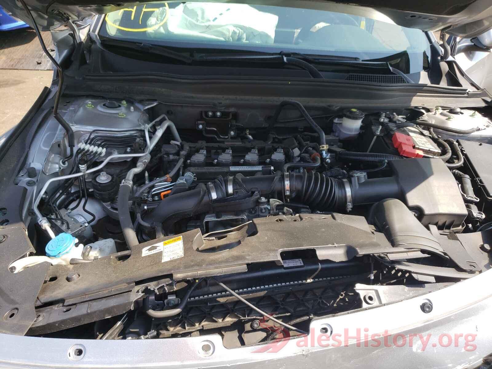 1HGCV1F12JA097543 2018 HONDA ACCORD