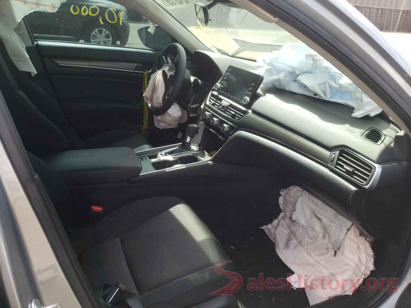 1HGCV1F12JA097543 2018 HONDA ACCORD