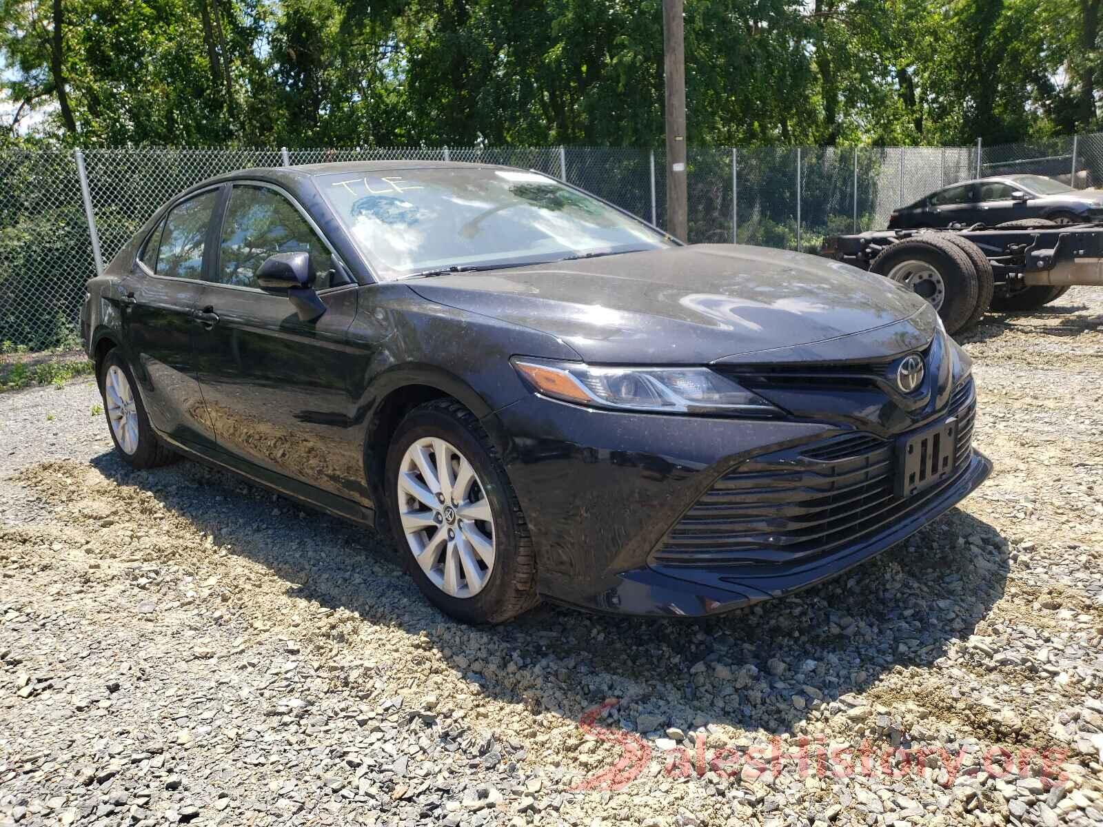 4T1B11HK6JU508688 2018 TOYOTA CAMRY