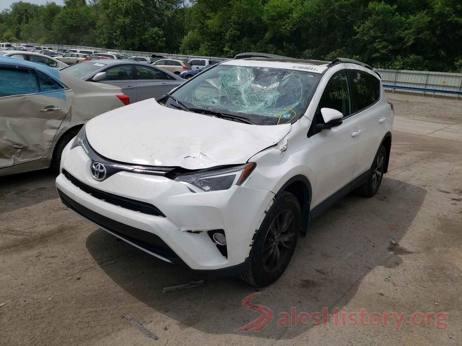 2T3RFREV1GW460711 2016 TOYOTA RAV4