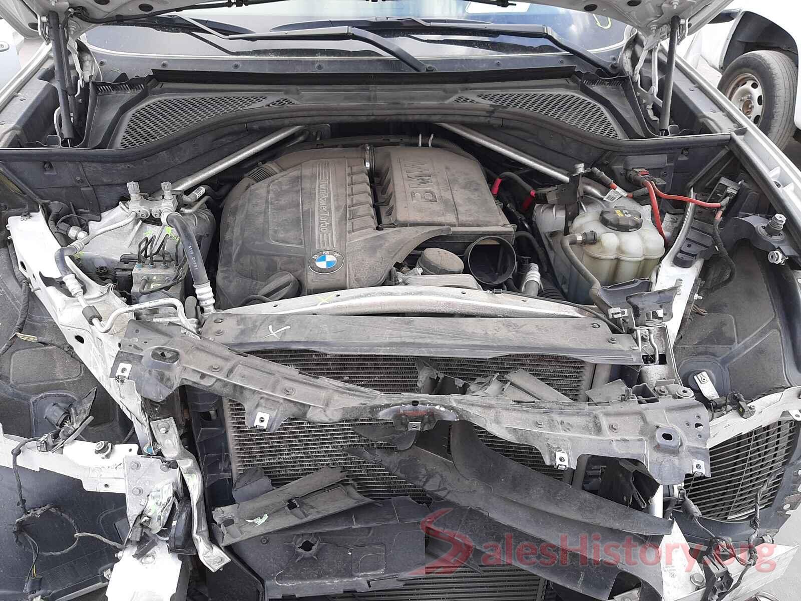 5UXKR0C58JL074898 2018 BMW X5