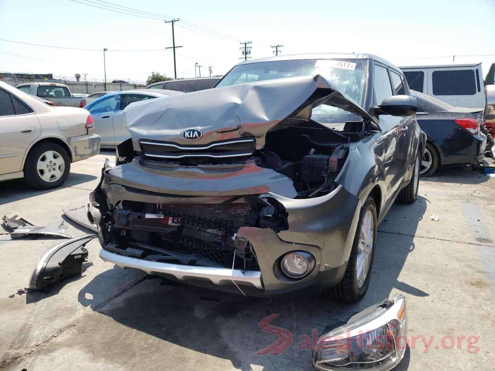 KNDJP3A57J7556276 2018 KIA SOUL