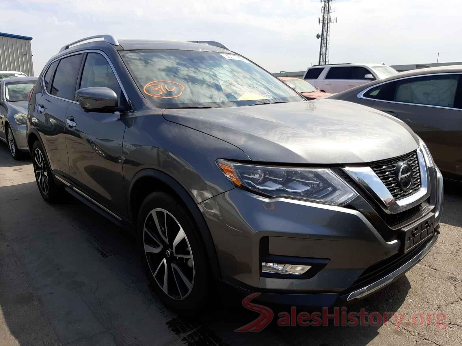 JN8AT2MT0JW458944 2018 NISSAN ROGUE