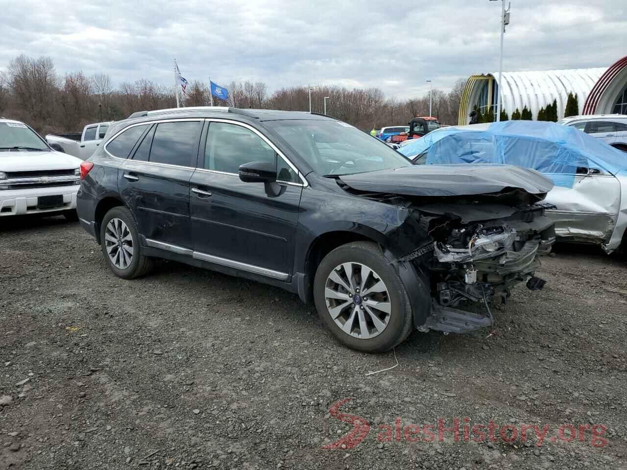 4S4BSATC3J3210795 2018 SUBARU OUTBACK