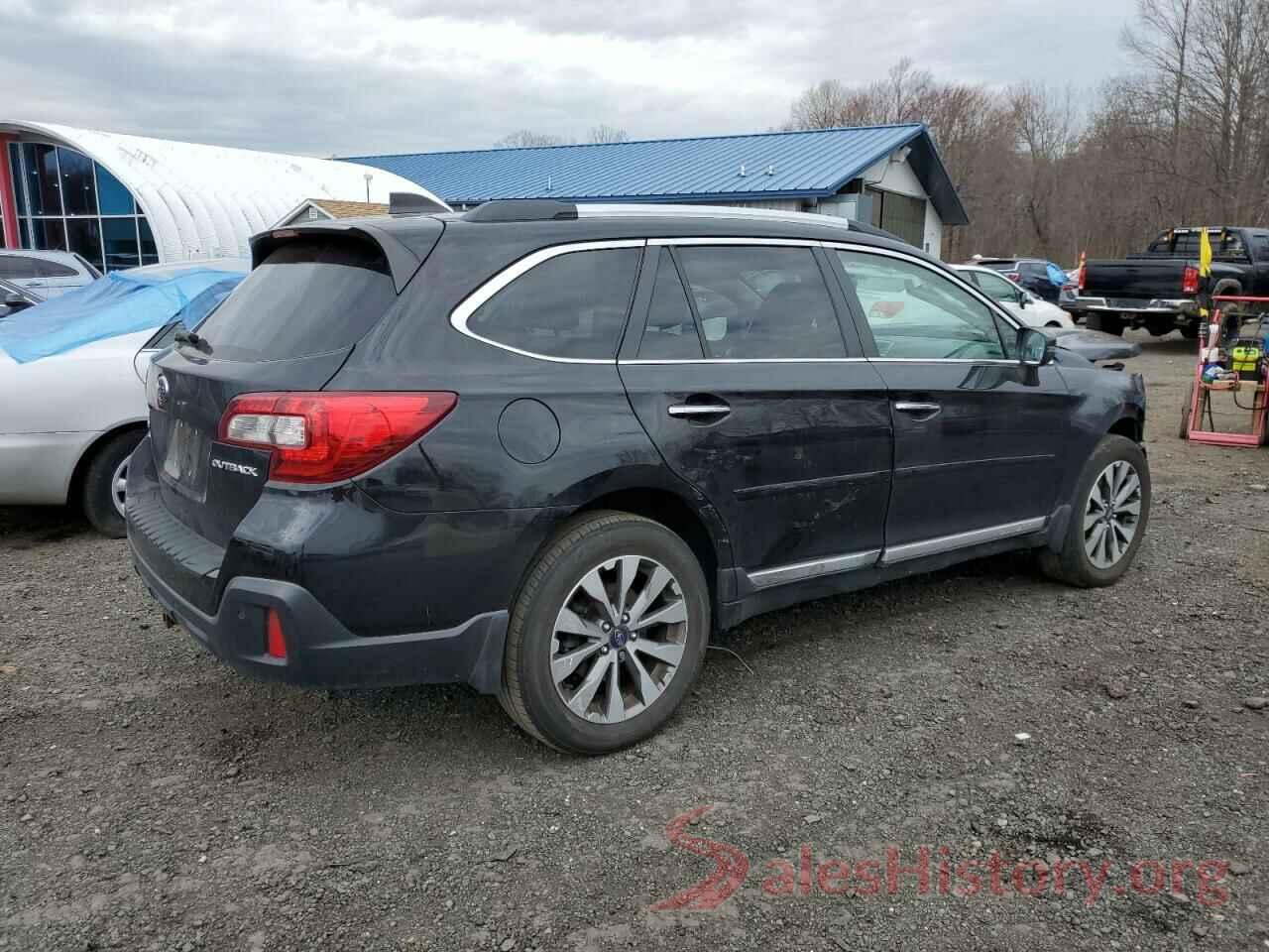 4S4BSATC3J3210795 2018 SUBARU OUTBACK