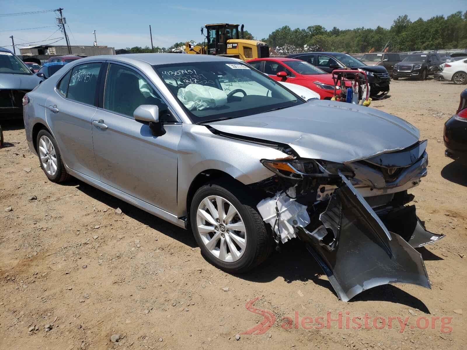 4T1B11HK8KU226943 2019 TOYOTA CAMRY