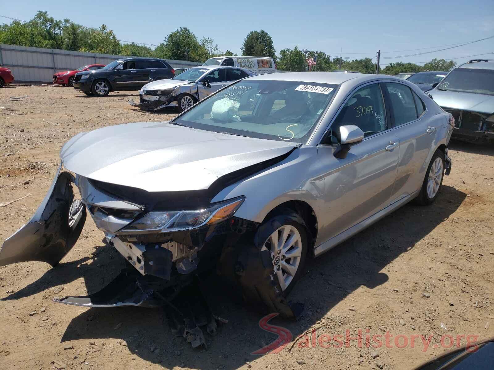 4T1B11HK8KU226943 2019 TOYOTA CAMRY