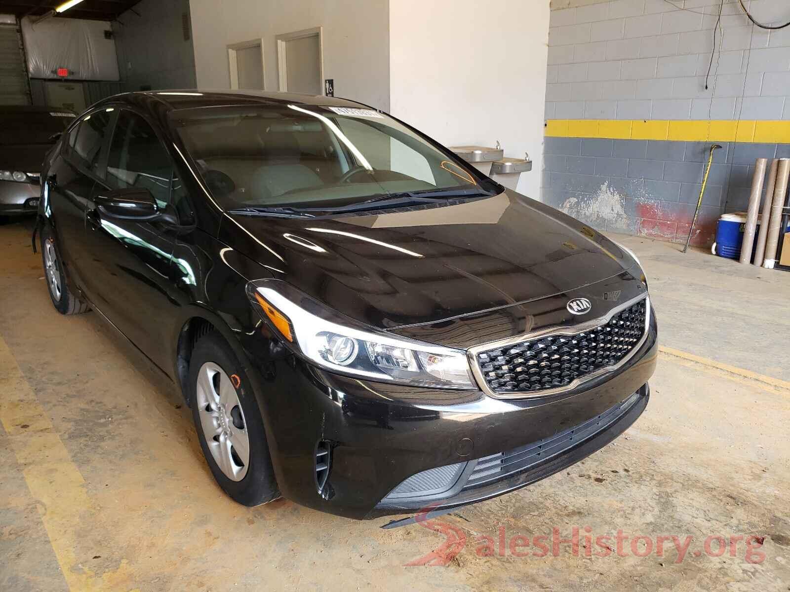 3KPFK4A73HE087077 2017 KIA FORTE