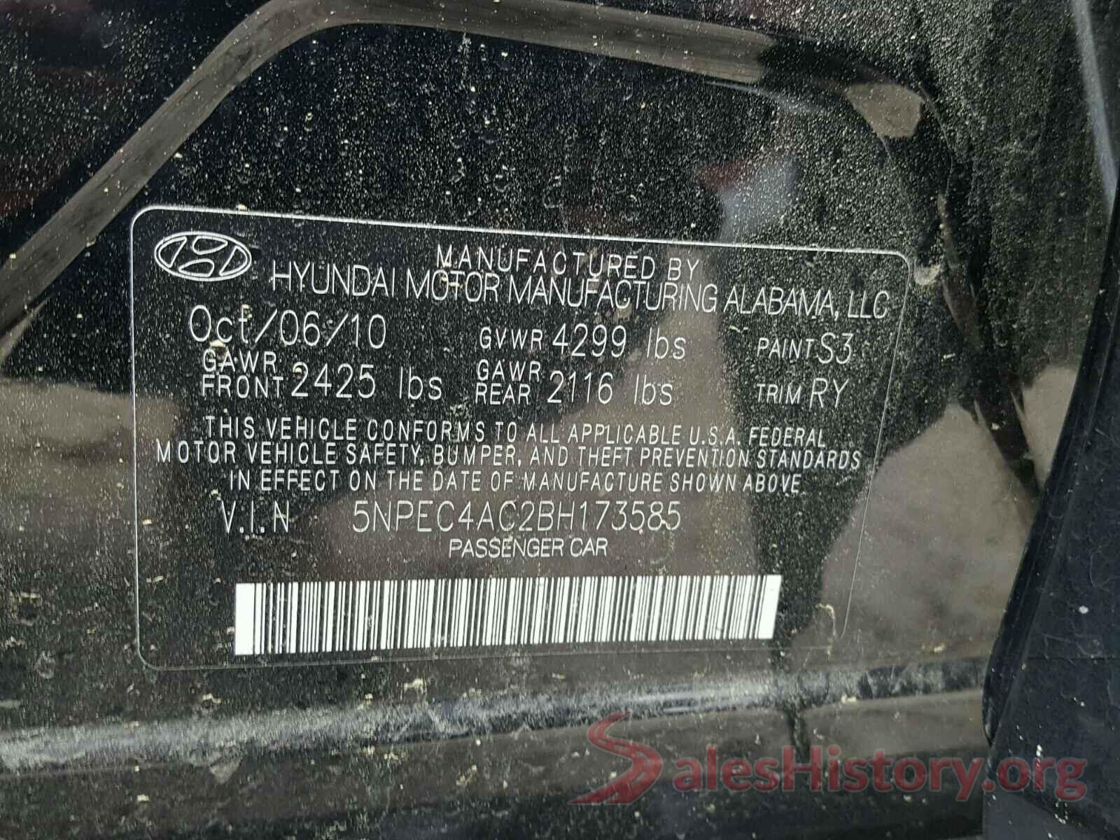 5NPEC4AC2BH173585 2011 HYUNDAI SONATA