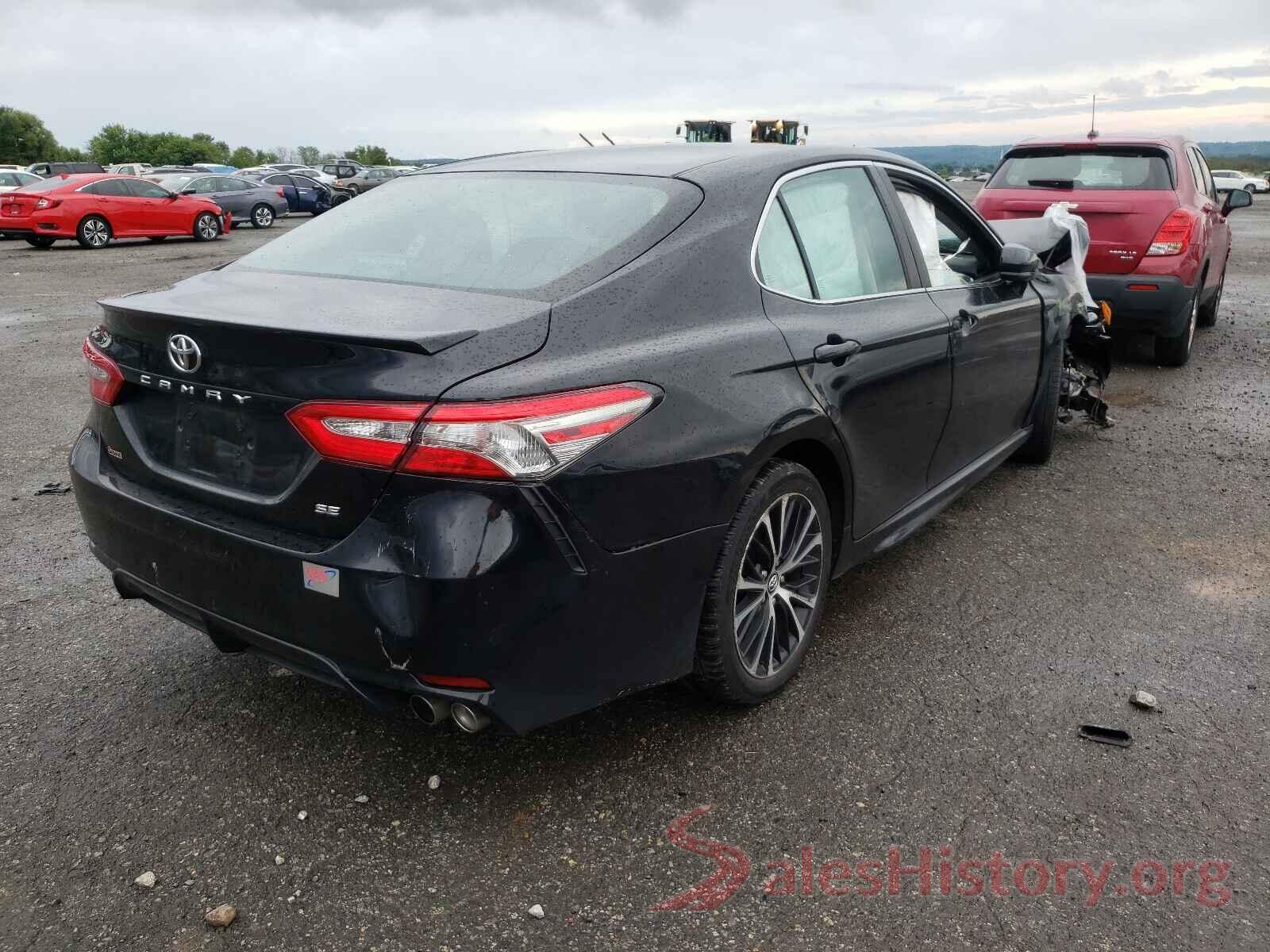 4T1B11HK4JU141225 2018 TOYOTA CAMRY