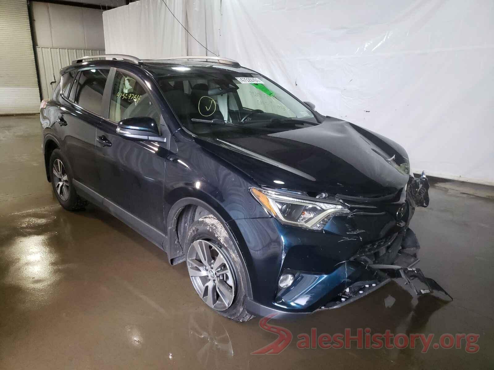 JTMRFREV8JJ236115 2018 TOYOTA RAV4