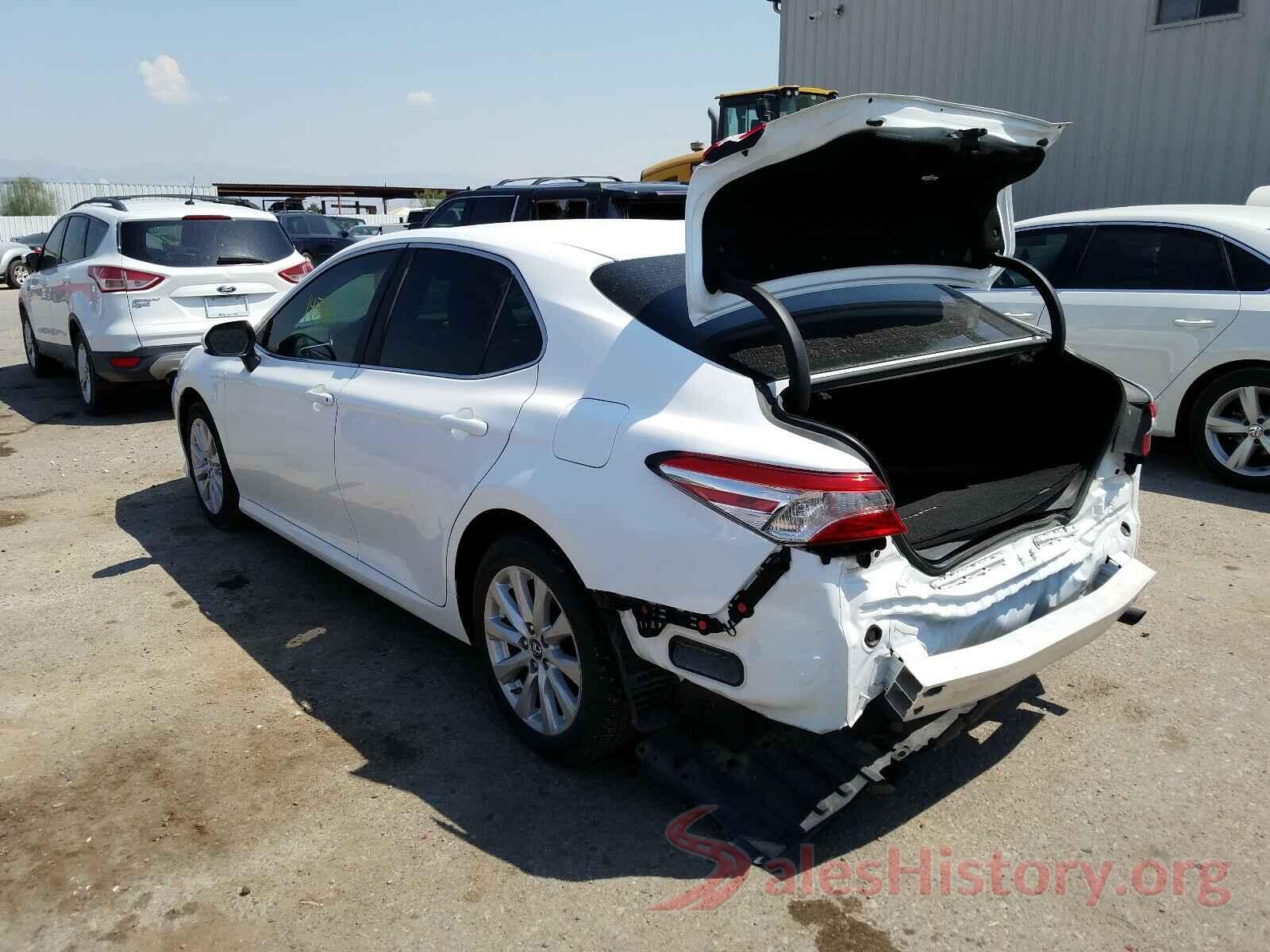 4T1B11HK1JU143093 2018 TOYOTA CAMRY