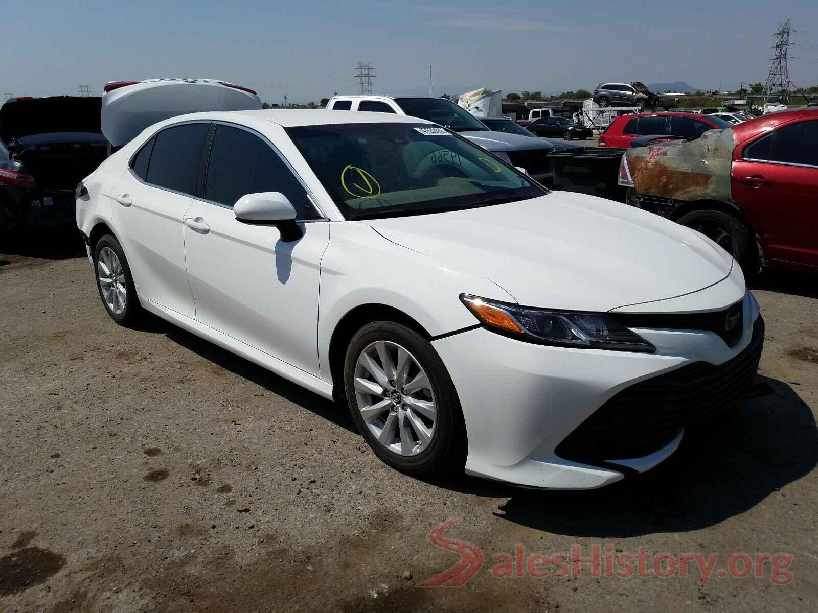 4T1B11HK1JU143093 2018 TOYOTA CAMRY