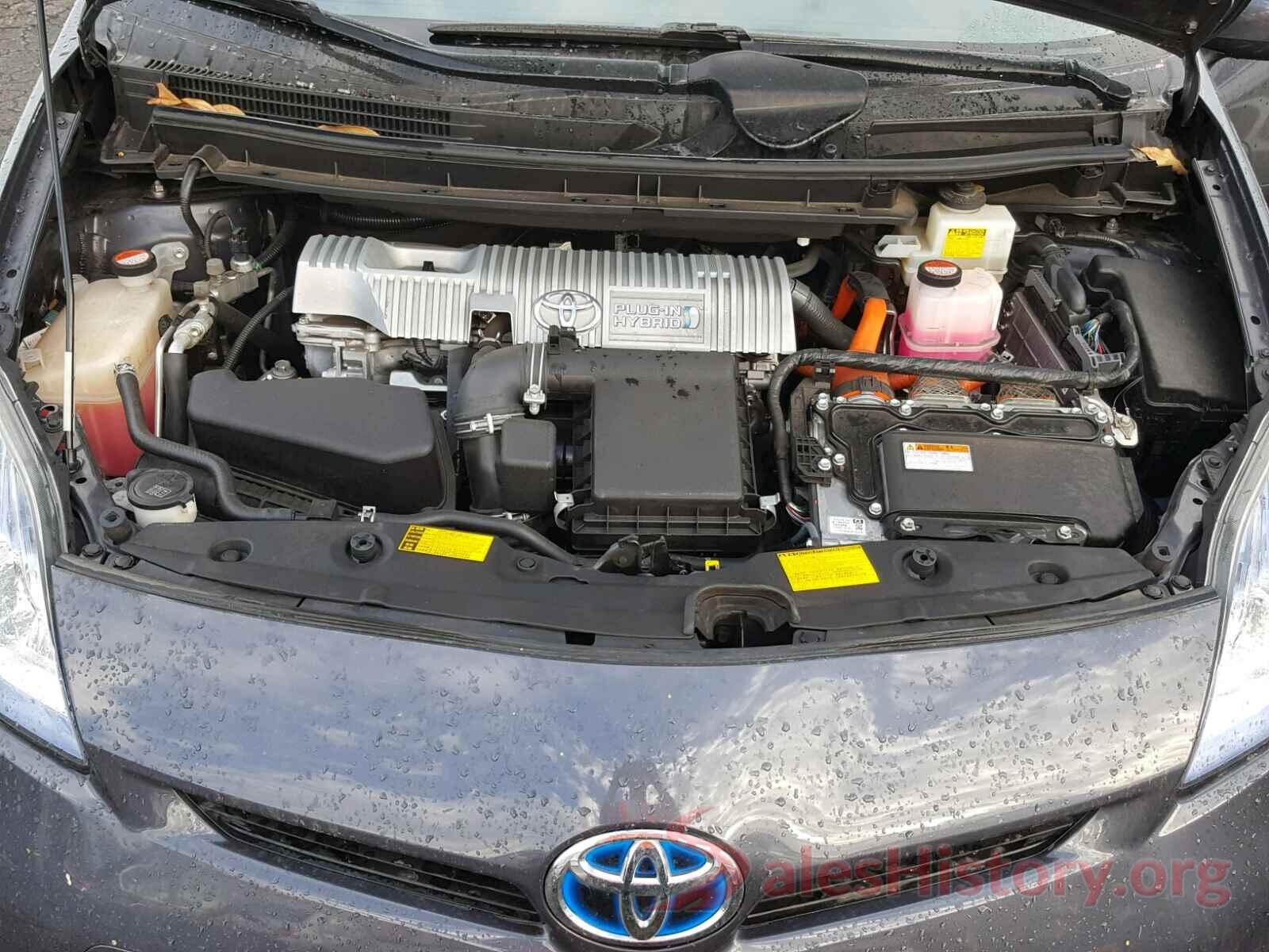 JTDKN3DP2E3063884 2014 TOYOTA PRIUS