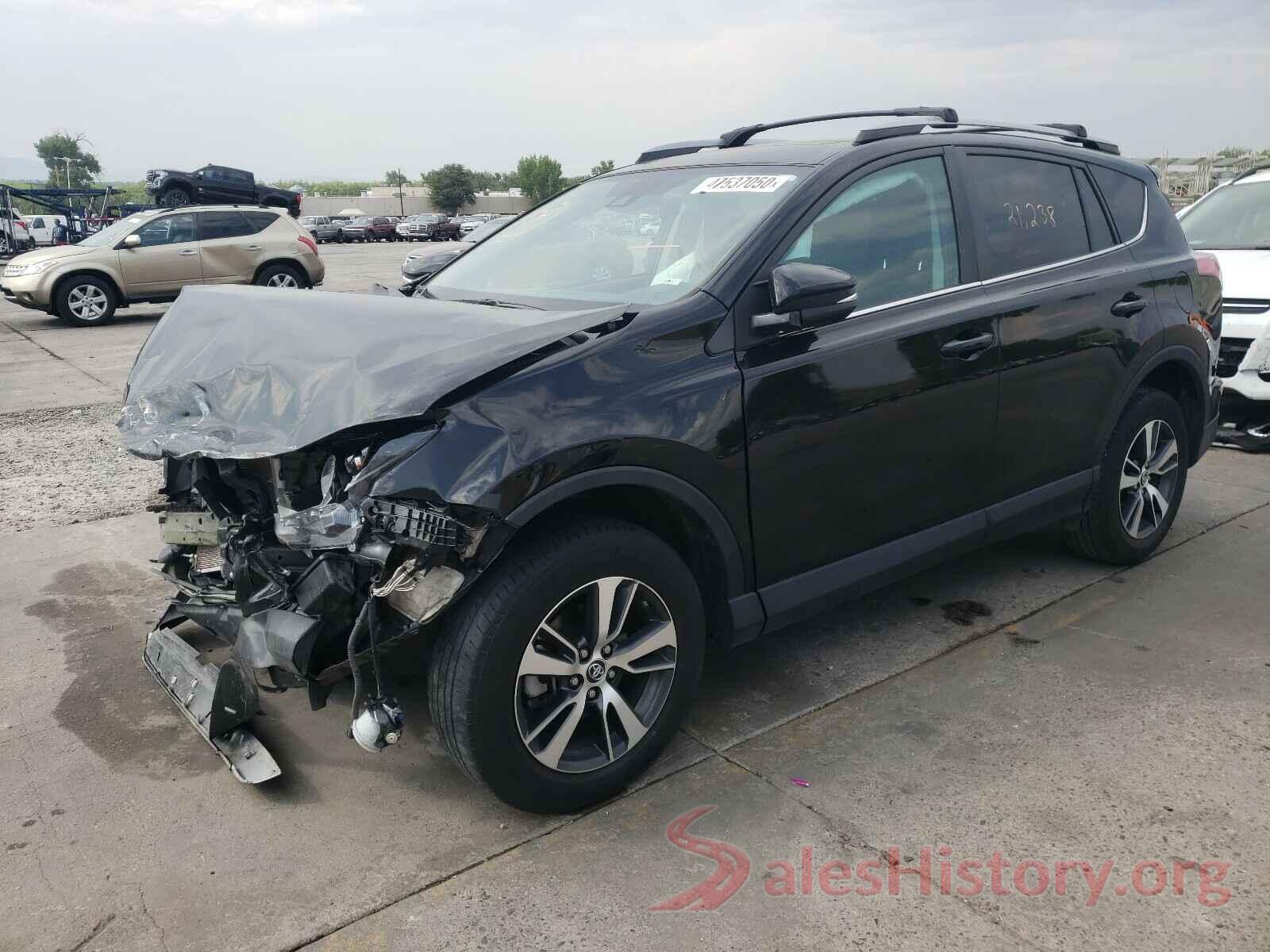 2T3RFREV1JW754598 2018 TOYOTA RAV4