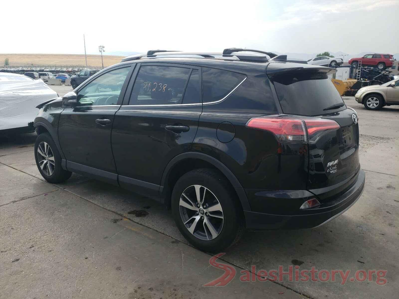 2T3RFREV1JW754598 2018 TOYOTA RAV4