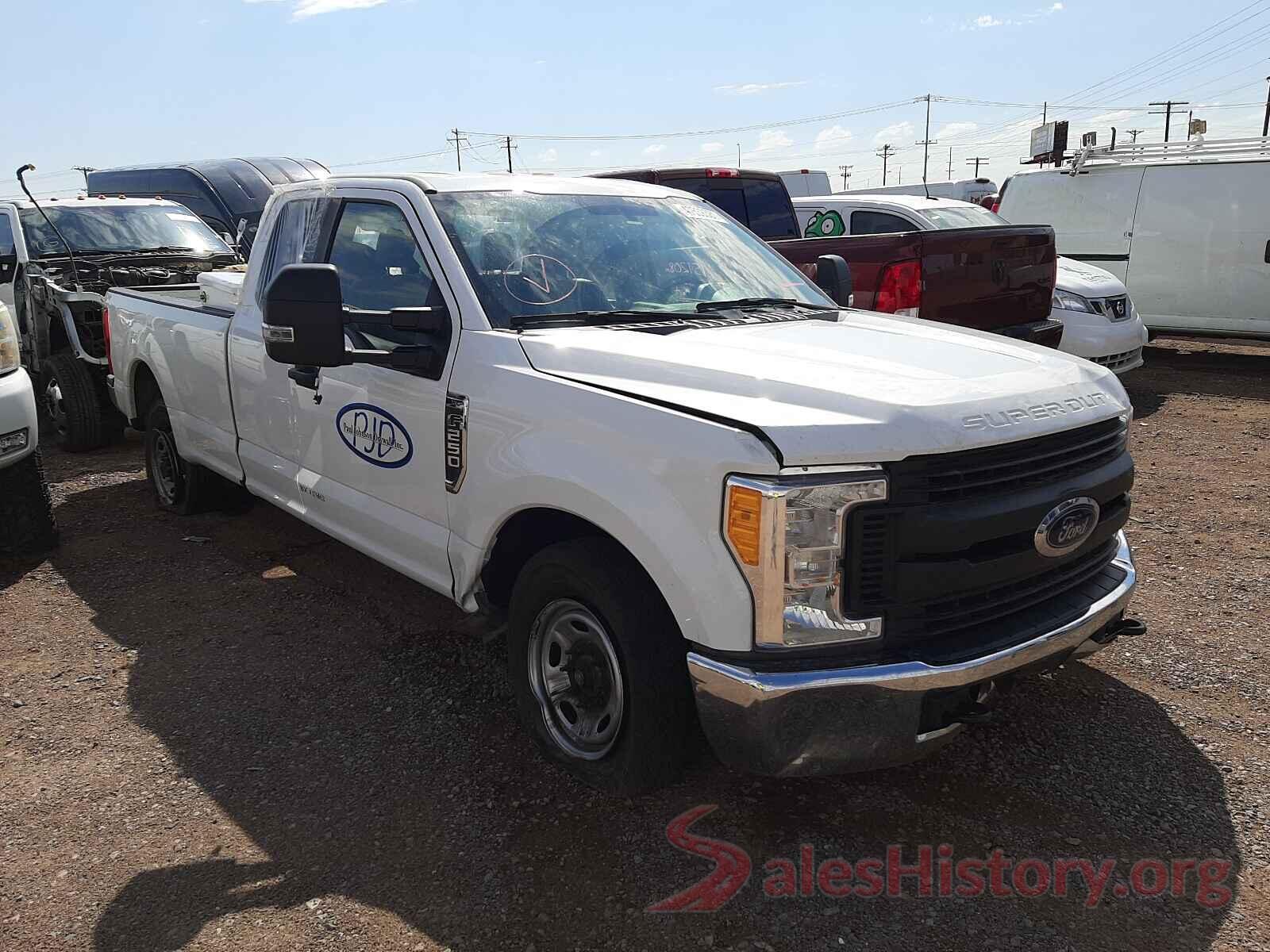 1FT7X2A63HEE83605 2017 FORD F250