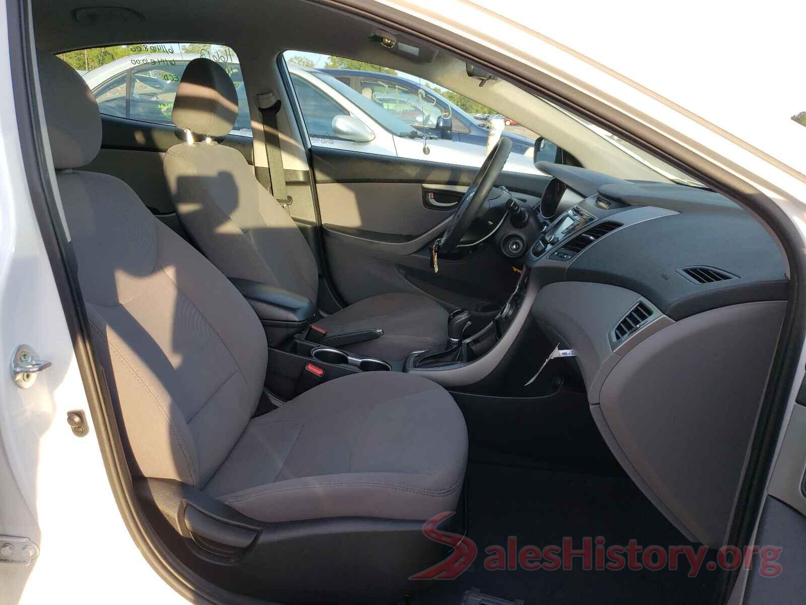 5NPDH4AE8GH761738 2016 HYUNDAI ELANTRA