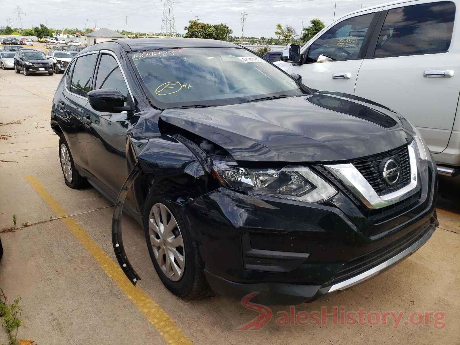 KNMAT2MT8JP504929 2018 NISSAN ROGUE