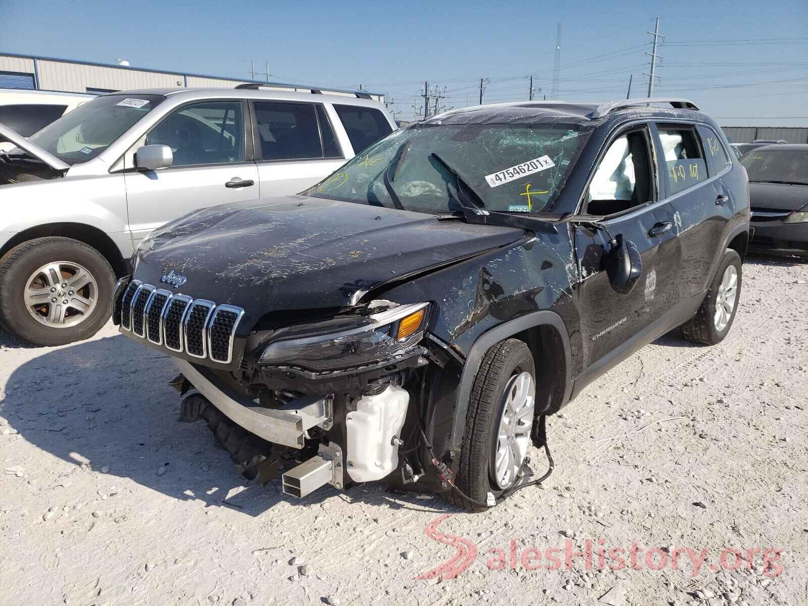 1C4PJLCB3KD153476 2019 JEEP CHEROKEE